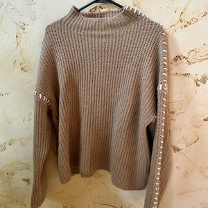 🆕FORE Latte Contrast Blanket Stitch Mock Neck Sweater – Size M 🌿 BNWOT